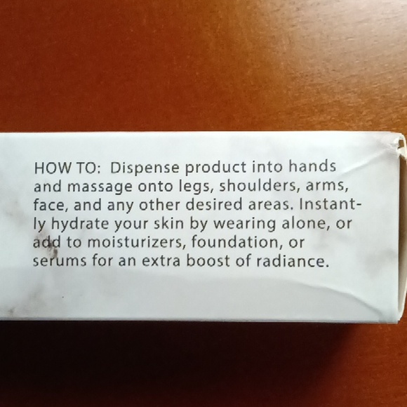 GIVE THEM LALA BEAUTY ✨(BODY GLOW) ✨ - Picture 10 of 12